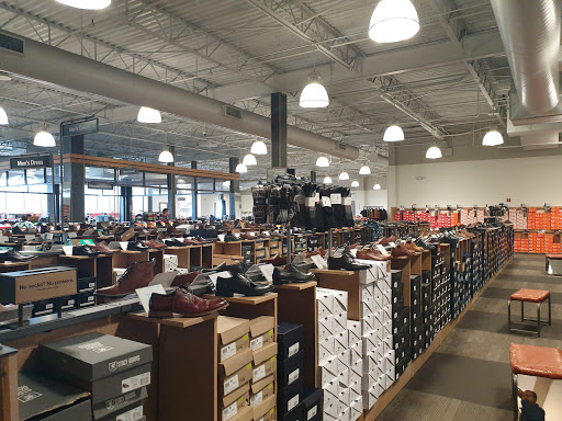 Shoe Store «DSW Designer Shoe Warehouse», reviews and photos, 10400 Old Georgetown Rd, Bethesda, MD 20814, USA