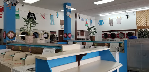 Laundromat «Posh Wash. Laundromat With Drop Off Laundry Service», reviews and photos, 660 SW Hwy 101, Lincoln City, OR 97367, USA