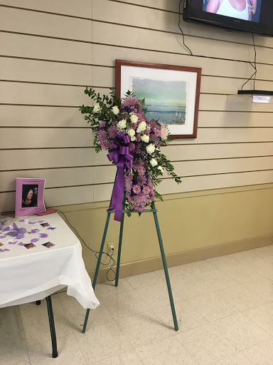 Funeral Home «Stratford Evans Merced Funeral Home», reviews and photos, 1490 B St, Merced, CA 95340, USA