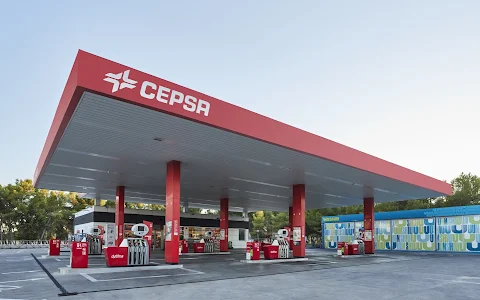 Cepsa service station image