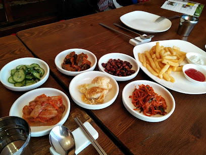 Arirang Kaya Korean restaurant - Пр. Нусратулло Махсума 61/1, Dushanbe, Tajikistan