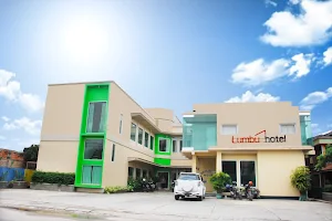 Lumbu Hotel image