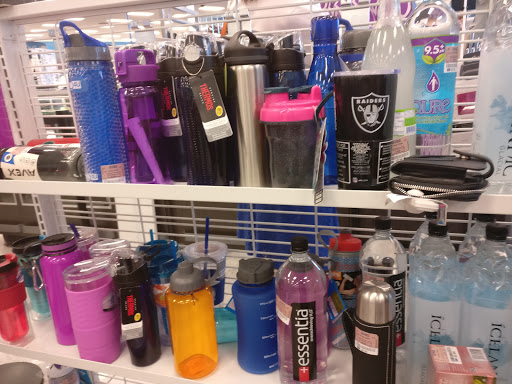 Clothing Store «Ross Dress for Less», reviews and photos, 1030 N Rengstorff Ave, Mountain View, CA 94043, USA