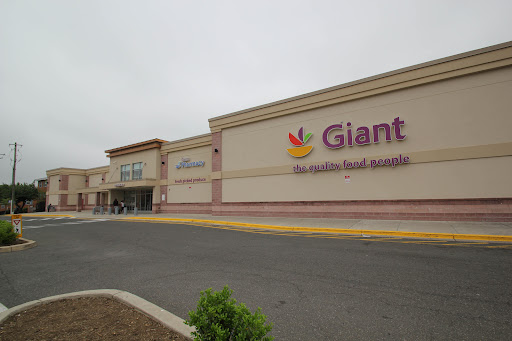 Giant, 1535 Alabama Ave SE, Washington, DC 20032, USA, 