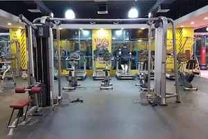 Al Corniche Body Building Gym image