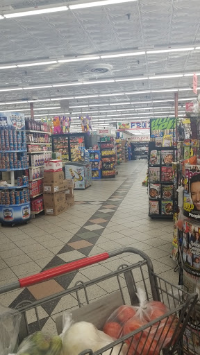 Grocery Store «Supermercado La Chiquita», reviews and photos, 4926 W Cermak Rd, Cicero, IL 60804, USA