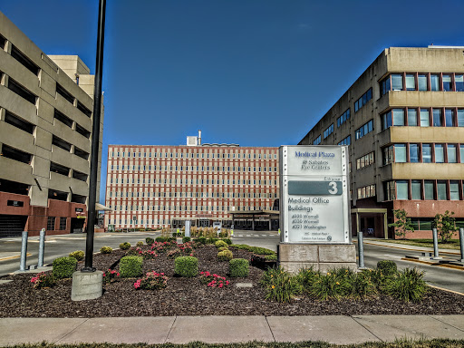Saint Luke's Midwest Pulmonary Consultants-Plaza