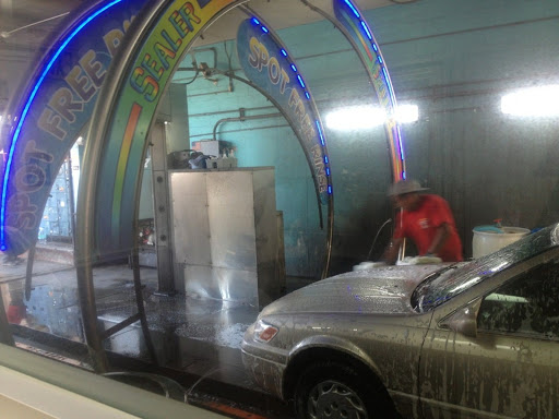 Car Wash «Studio City Hand Car Wash», reviews and photos, 11514 Ventura Blvd, Studio City, CA 91604, USA