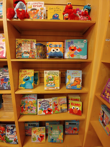 Book Store «Barnes & Noble», reviews and photos, 5249 State St, Murray, UT 84107, USA