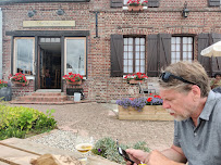 Jardin du Cafe Vélo Jaune à Dampierre-en-Bray - n°1