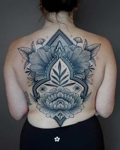 Explore tattoo ideas for hands men, creative tattoo ideas in Spokane, available at Fortunata Tattoo Studio