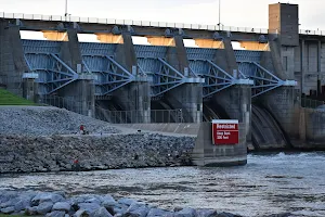 Red Rock Dam image