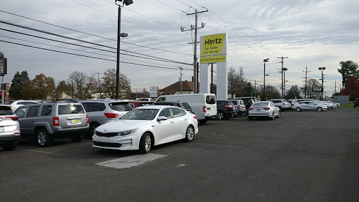 Used Car Dealer «Hertz Car Sales Warminster», reviews and photos, 330 W Street Rd, Warminster, PA 18974, USA