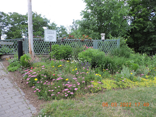 Tourist Attraction «Old Drake Hill Flower Bridge», reviews and photos, Old Bridge Rd, Simsbury, CT 06070, USA
