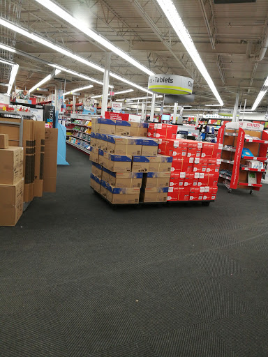 Office Supply Store «Staples», reviews and photos, 134-01 20th Ave, Flushing, NY 11356, USA