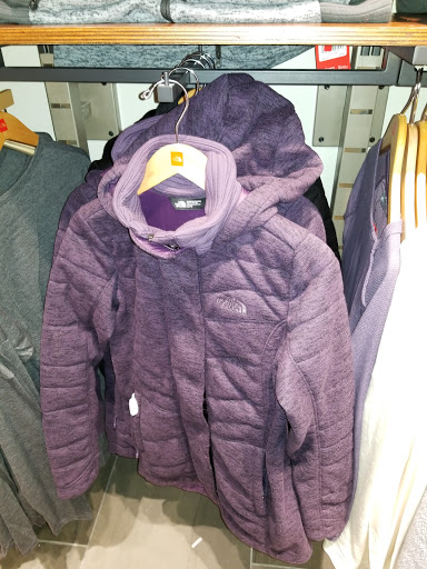 Clothing Store «The North Face», reviews and photos, 166 South Avenue, Bloomington, MN 55425, USA