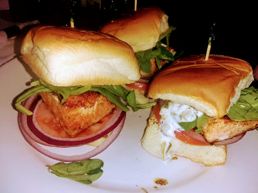 Restaurant «Williamston Pub & Grill», reviews and photos, 132 E Grand River Ave, Williamston, MI 48895, USA