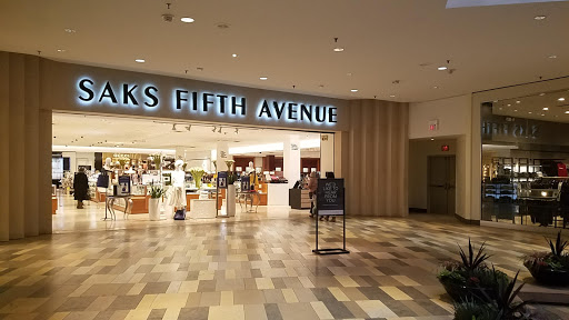 Department Store «Saks Fifth Avenue», reviews and photos, 26100 Cedar Rd, Beachwood, OH 44122, USA