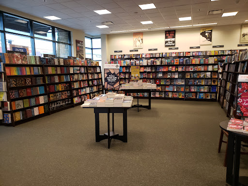 Book Store «Barnes & Noble Booksellers Clackamas Town Ctr Mall», reviews and photos, 12000 SE 82nd Ave, Portland, OR 97086, USA