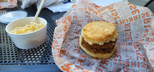 Shopping Mall «The Village», reviews and photos, 6920 Mission Rd, Prairie Village, KS 66208, USA