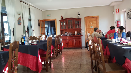 Hostal Restaurante Las Nieves en Cármenes