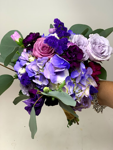 Florist «Pretty Petals Floral Boutique», reviews and photos, 2932 Hillcrest Dr, San Antonio, TX 78201, USA