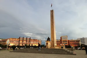 Statue of Agostinho Neto image