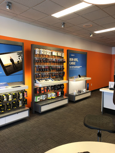 Cell Phone Store «AT&T Authorized Retailer», reviews and photos, 55 McHenry Rd, Buffalo Grove, IL 60089, USA