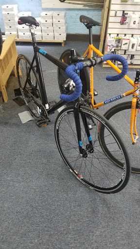 Bicycle Store «Swim, Bike & Run», reviews and photos, 153 E White St, Rock Hill, SC 29730, USA