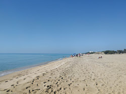 San Pietro Beach in Bevagna'in fotoğrafı imkanlar alanı
