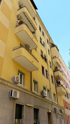 Carlo's Apartments