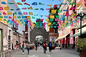 Calle de dulces de Sta. Clara image