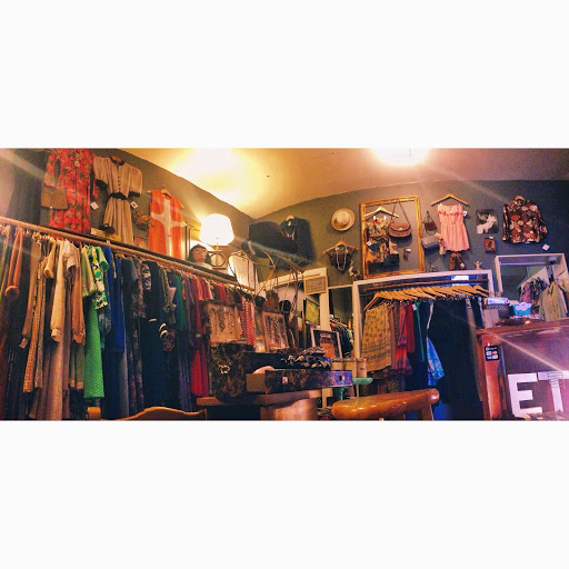 Vintage Clothing Store «Etoile Boutique», reviews and photos, 2424 E Robinson St, Orlando, FL 32803, USA
