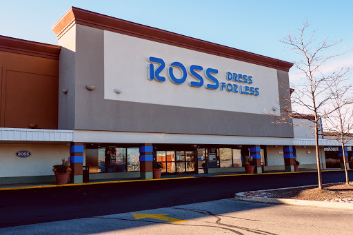 Clothing Store «Ross Dress for Less», reviews and photos, 1237 E Golf Rd, Schaumburg, IL 60173, USA