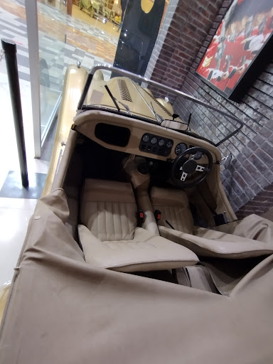 Shopping Mall «Orlando Outlet Marketplace», reviews and photos, 5269 International Dr, Orlando, FL 32819, USA