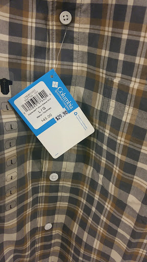 Sportswear Store «Columbia Sportswear Store - Gilroy, CA», reviews and photos, 681 Leavesley Rd d135, Gilroy, CA 95020, USA