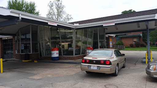 Car Repair and Maintenance «Wornall Automotive», reviews and photos, 7048 Wornall Rd, Kansas City, MO 64113, USA