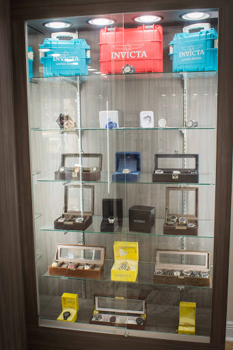 Pawn Shop «Golden Nugget Pawn & Jewelry», reviews and photos, 2132 US-19, Holiday, FL 34691, USA