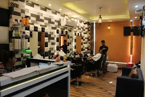 Bold N Blush Unisex Salon (Salon In Shalimar Bagh, Makeup In Shalimar Bagh, Hair, Skin Care) image
