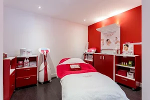 Guinot Skincare Specialists Earlsfield image