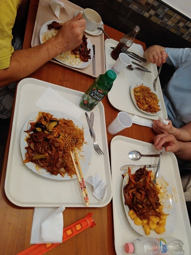 Chinese restaurant, Tavasz