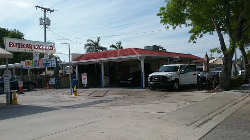 Main Street Car Wash en Boynton Beach