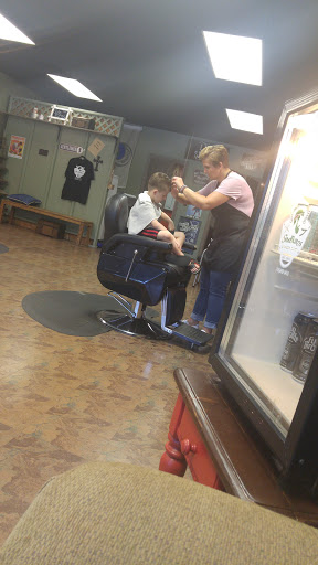 Barber Shop «sideburns barbershop and salon», reviews and photos, 8767 Maysville Rd, Maysville, GA 30558, USA