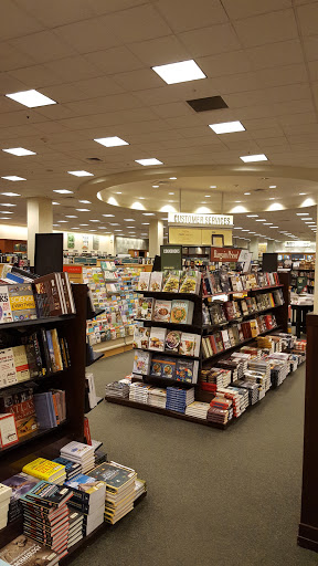 Book Store «Barnes & Noble», reviews and photos, 230 Main St, White Plains, NY 10601, USA