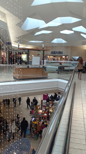 Shopping Mall «Lakeforest Mall», reviews and photos, 701 Russell Ave, Gaithersburg, MD 20877, USA
