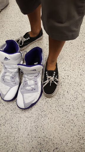 Wine Store «Total Wine & More», reviews and photos, 394 N Moorpark Rd, Thousand Oaks, CA 91360, USA