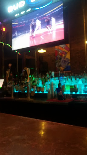 Bar & Grill «On The Rocks», reviews and photos, 110 N Court St, Florence, AL 35630, USA