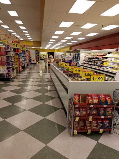 Grocery Store «Schnucks», reviews and photos, 2030 Dorsett Rd, Maryland Heights, MO 63043, USA