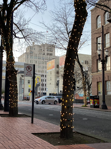 Department Store «Nordstrom Downtown Portland», reviews and photos, 701 SW Broadway, Portland, OR 97205, USA