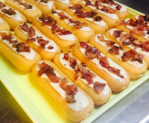 Bakery «Almont Pastry Shop», reviews and photos, 102 N Main St, Almont, MI 48003, USA